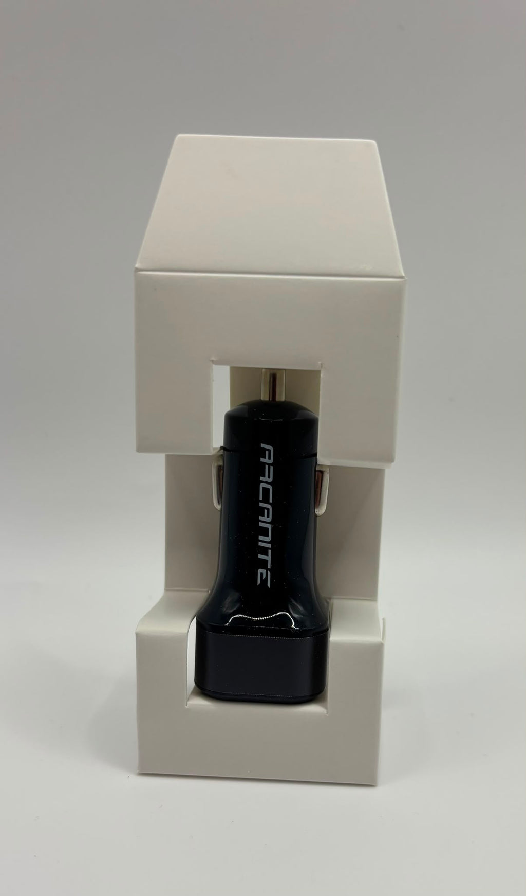 ARCANITE Kétportos Autós Gyorstöltő – 36W, Qualcomm Quick Charge 3.0 (AKCC-236)