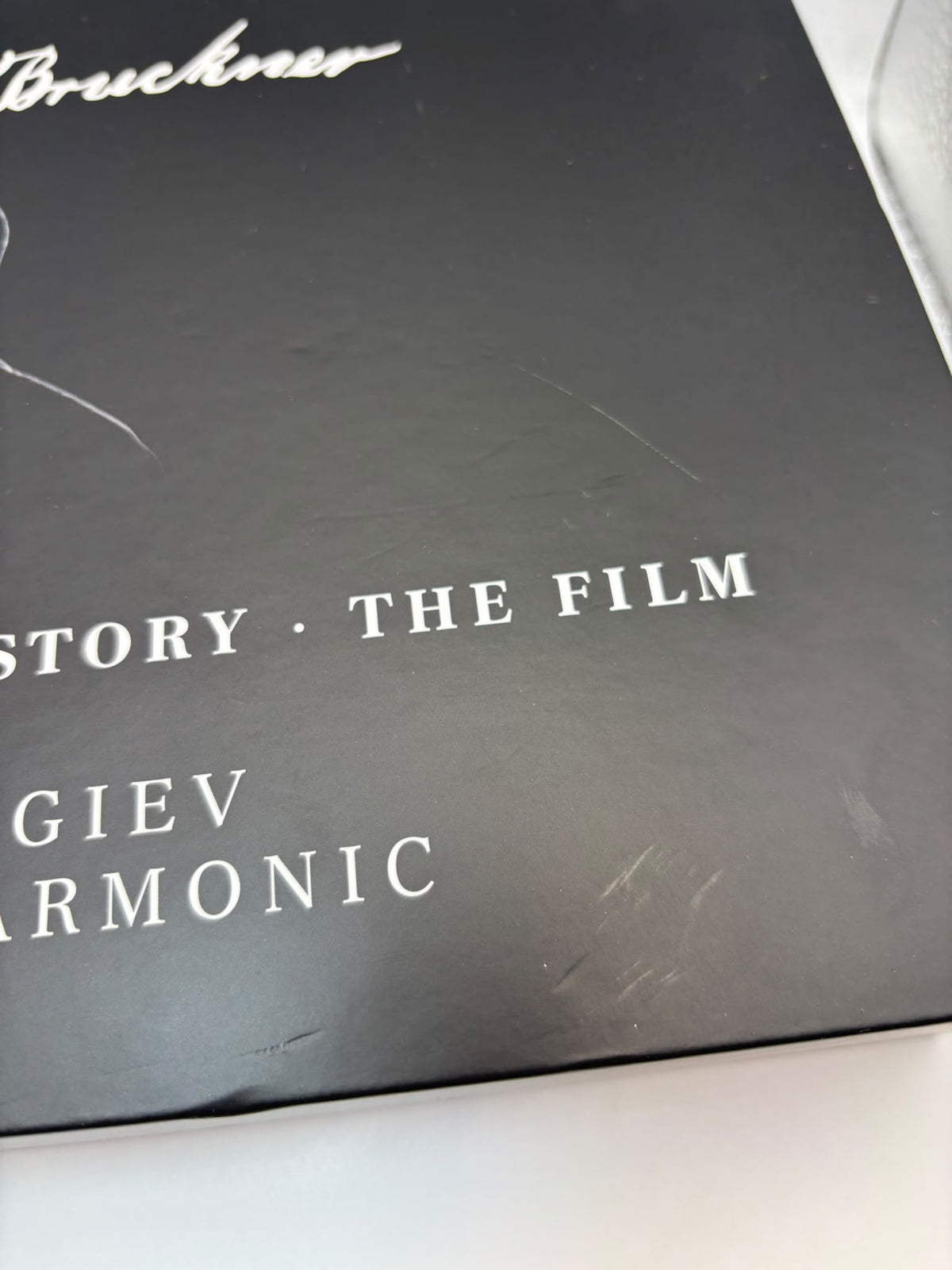 Anton Bruckner: The Symphonies – Valery Gergiev, Munich Philharmonic (Exkluzív díszdobozos gyűjtői kiadás: 6 DVD + 4 Blu-ray + Könyv + Hasonmás melléklet)