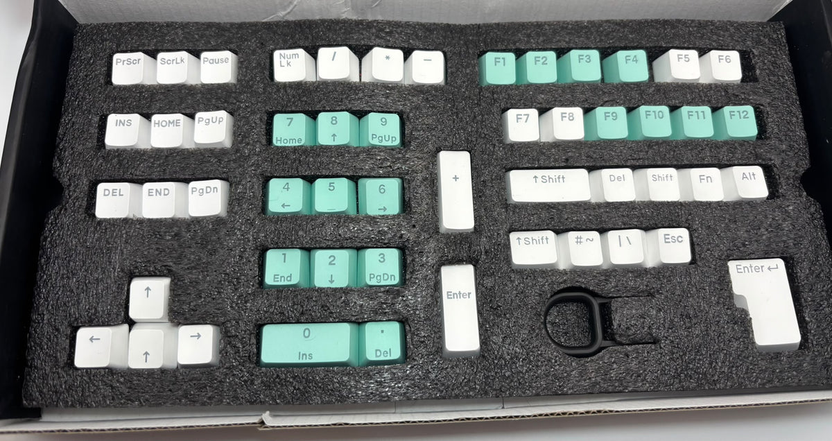 Mountain Backlit PBT Double Shot Keycap Set – Aquamarine B