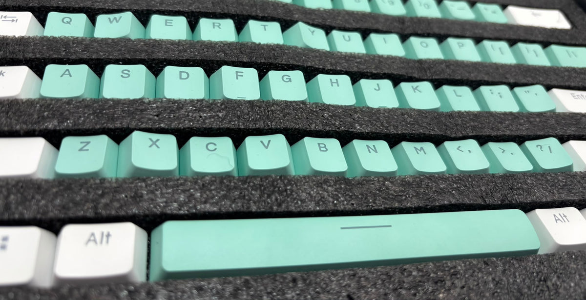 Mountain Backlit PBT Double Shot Keycap Set – Aquamarine B